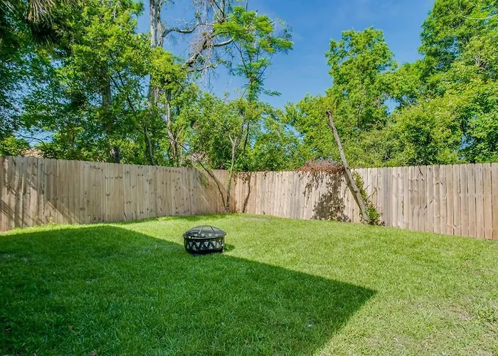 Flow Bungalow-mins To Downtown-dining-base * Pensacola