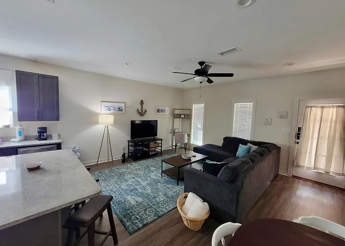 Flow Bungalow-mins To Downtown-dining-base Holiday home